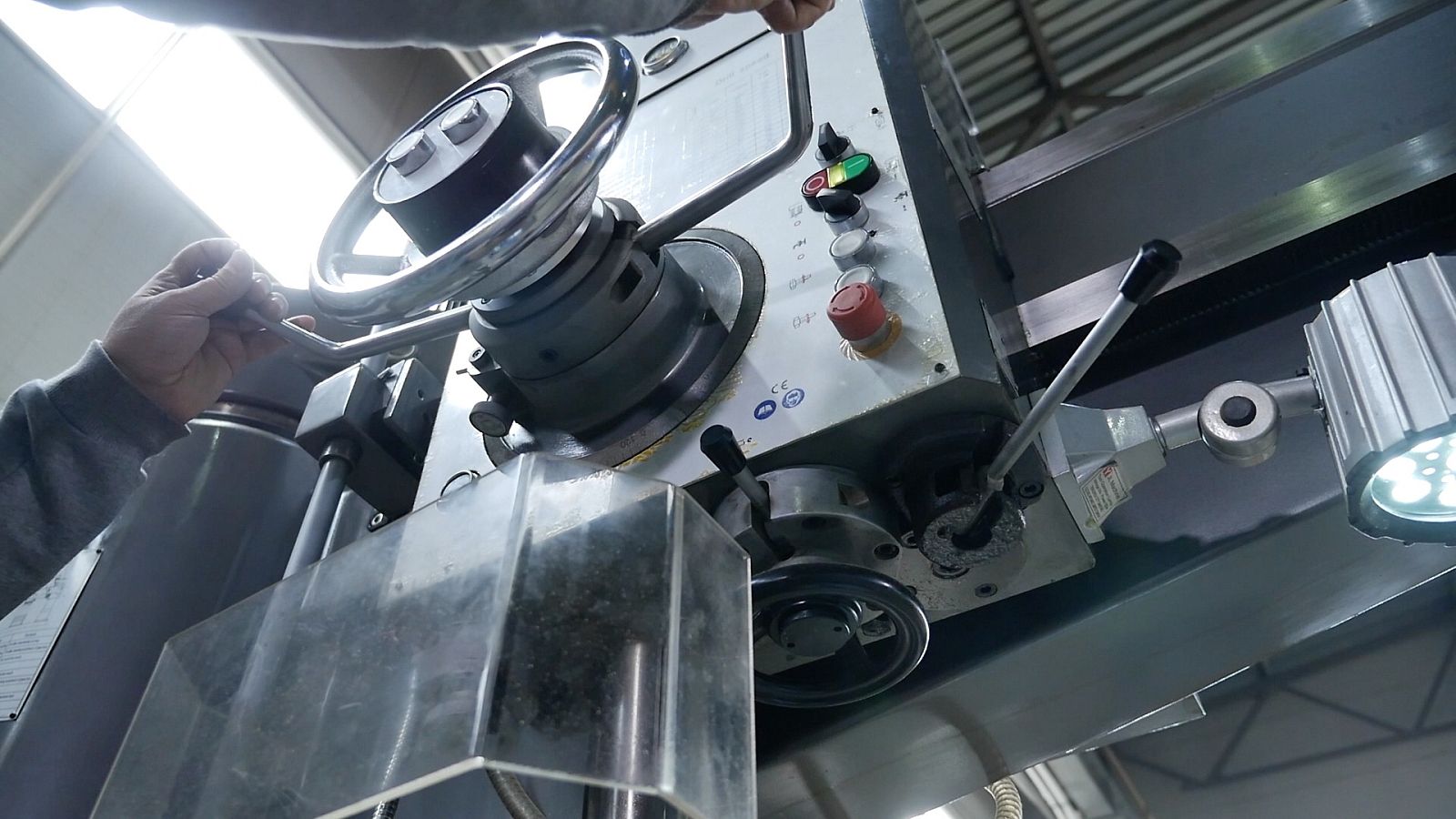 JET JRD-1600W Радиально-сверлильный станок 400В